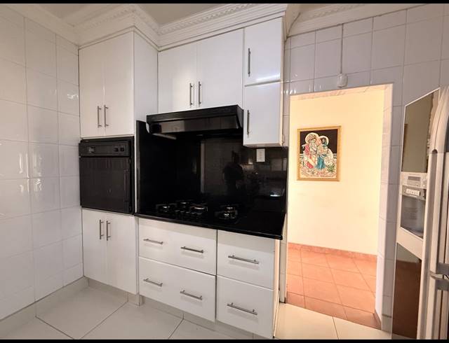 4 BEDROOM FREEHOLD FOR SALE IN NEWCASTLE CENTRAL